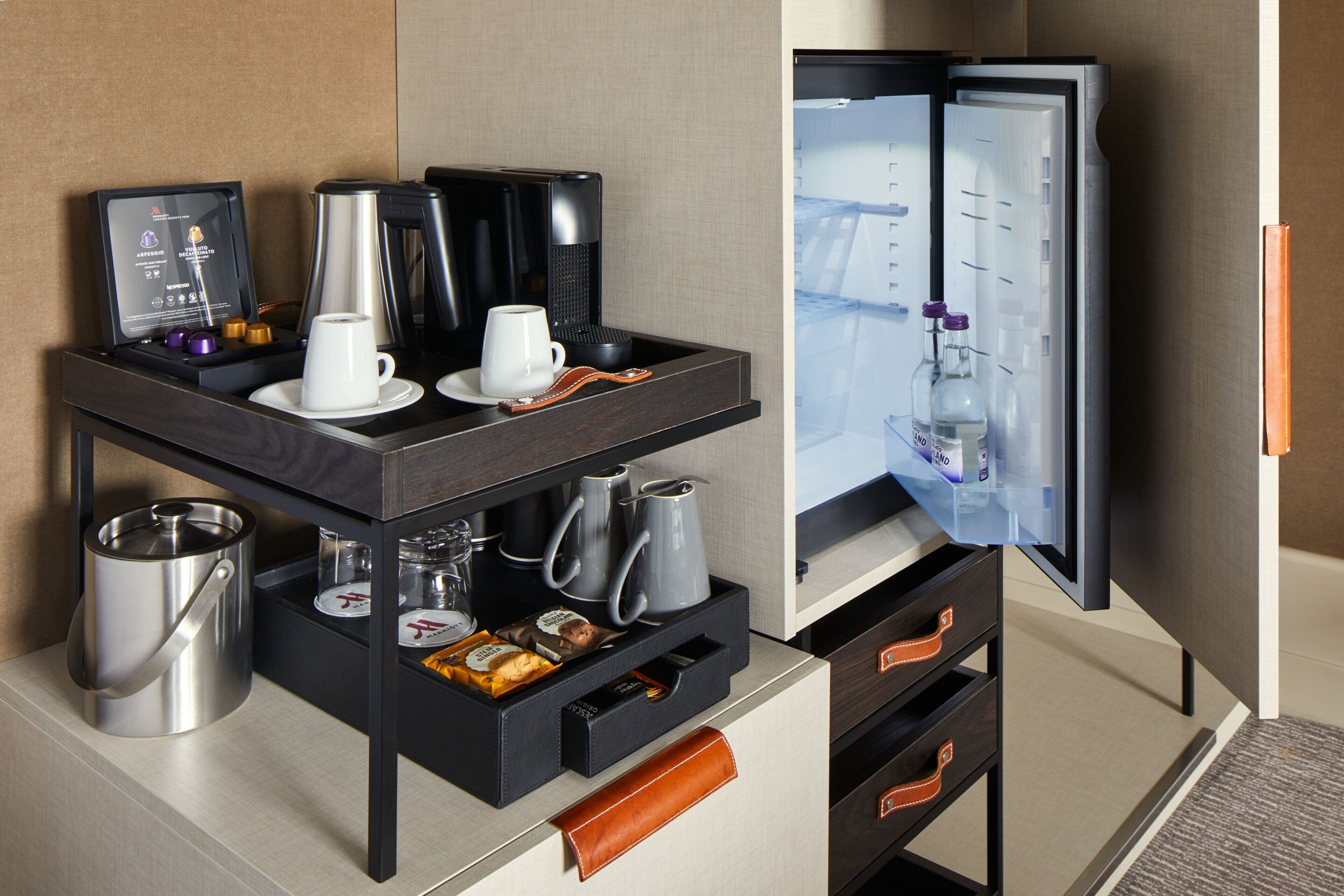 1 bedroom, premium bedding, pillow-top beds, minibar