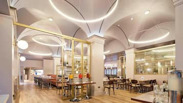 Breakfast, lunch and dinner served