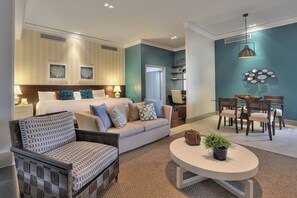 Minibar, coffres-forts dans les chambres, bureau, chambres insonorisées