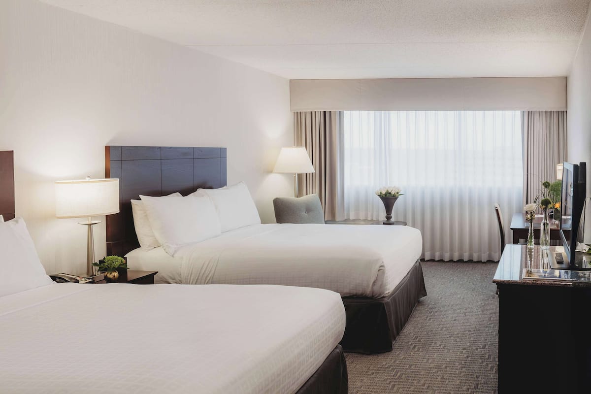 In-room safe, desk, laptop workspace, blackout curtains