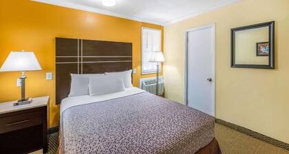 AC Lodge by Beach and Boardwalk