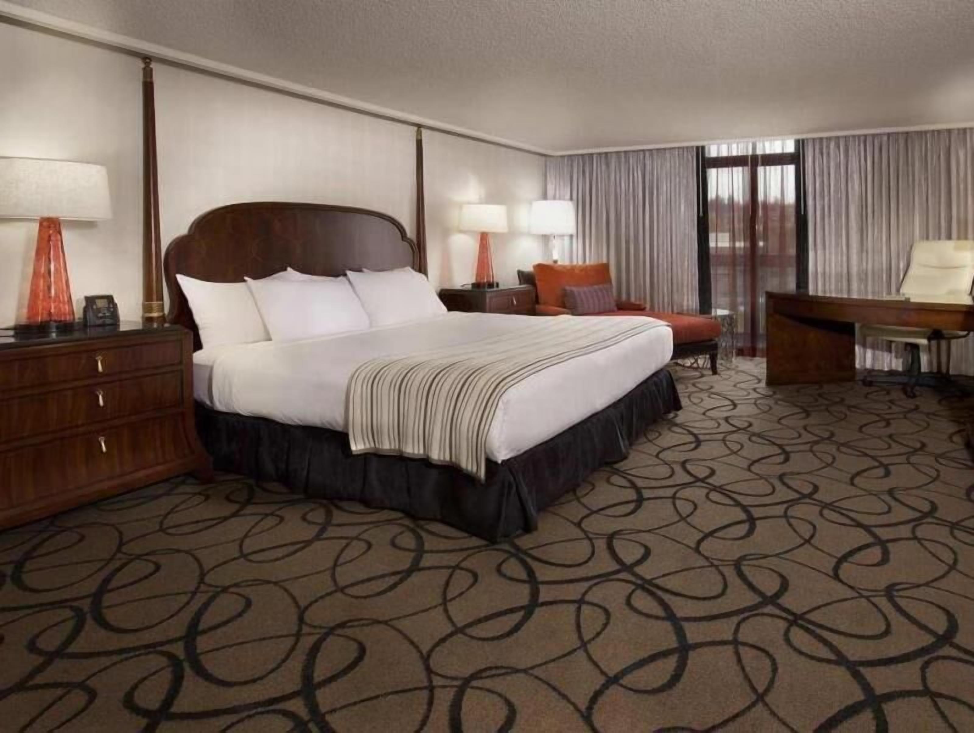 Premium bedding, pillowtop beds, in-room safe, desk