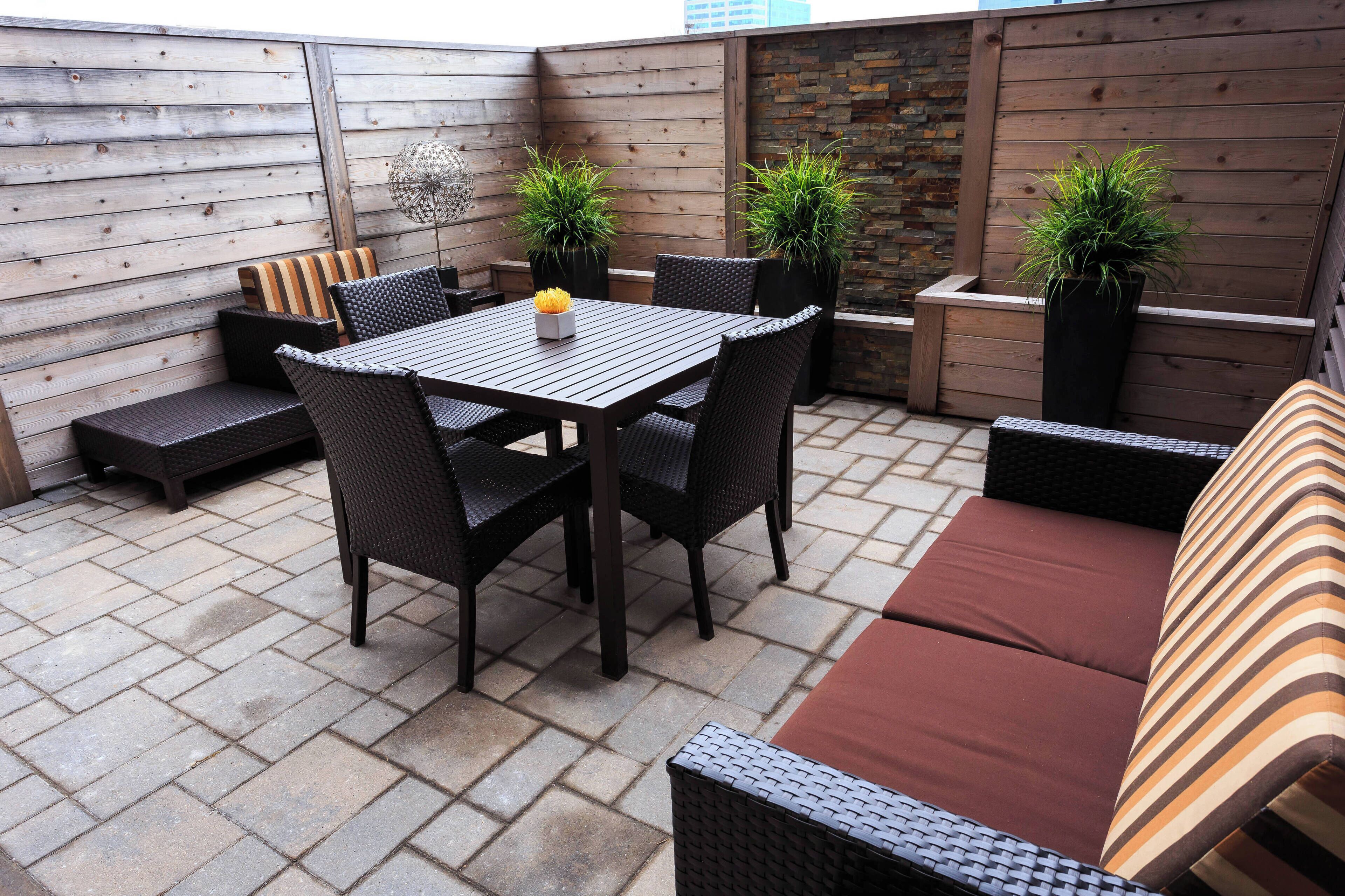 terrace/patio