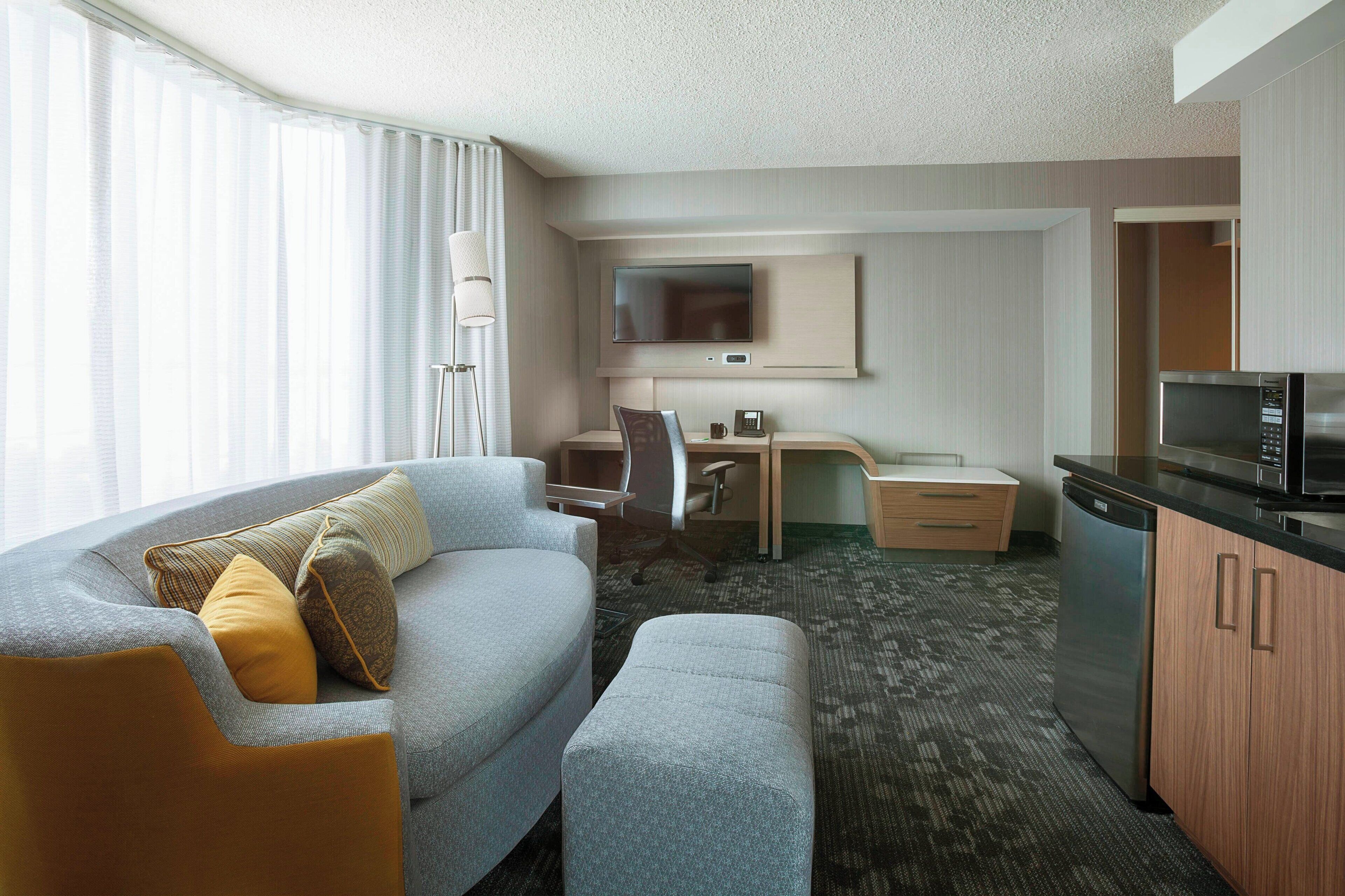 Photo - Courtyard by Marriott Toronto Northeast/Markham