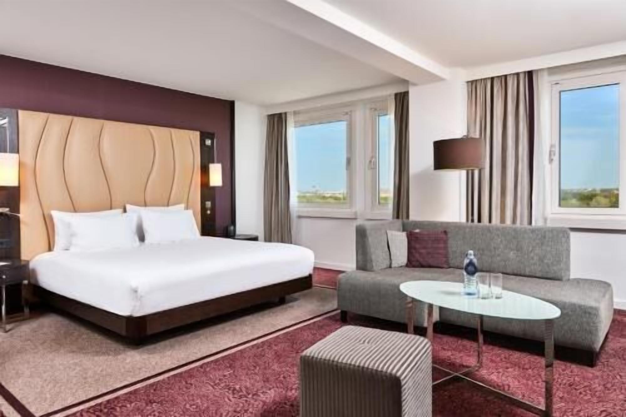 Biancheria da letto di alta qualità, minibar, cassaforte in camera