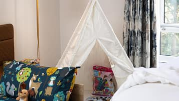 Premium bedding, in-room safe, desk, laptop workspace