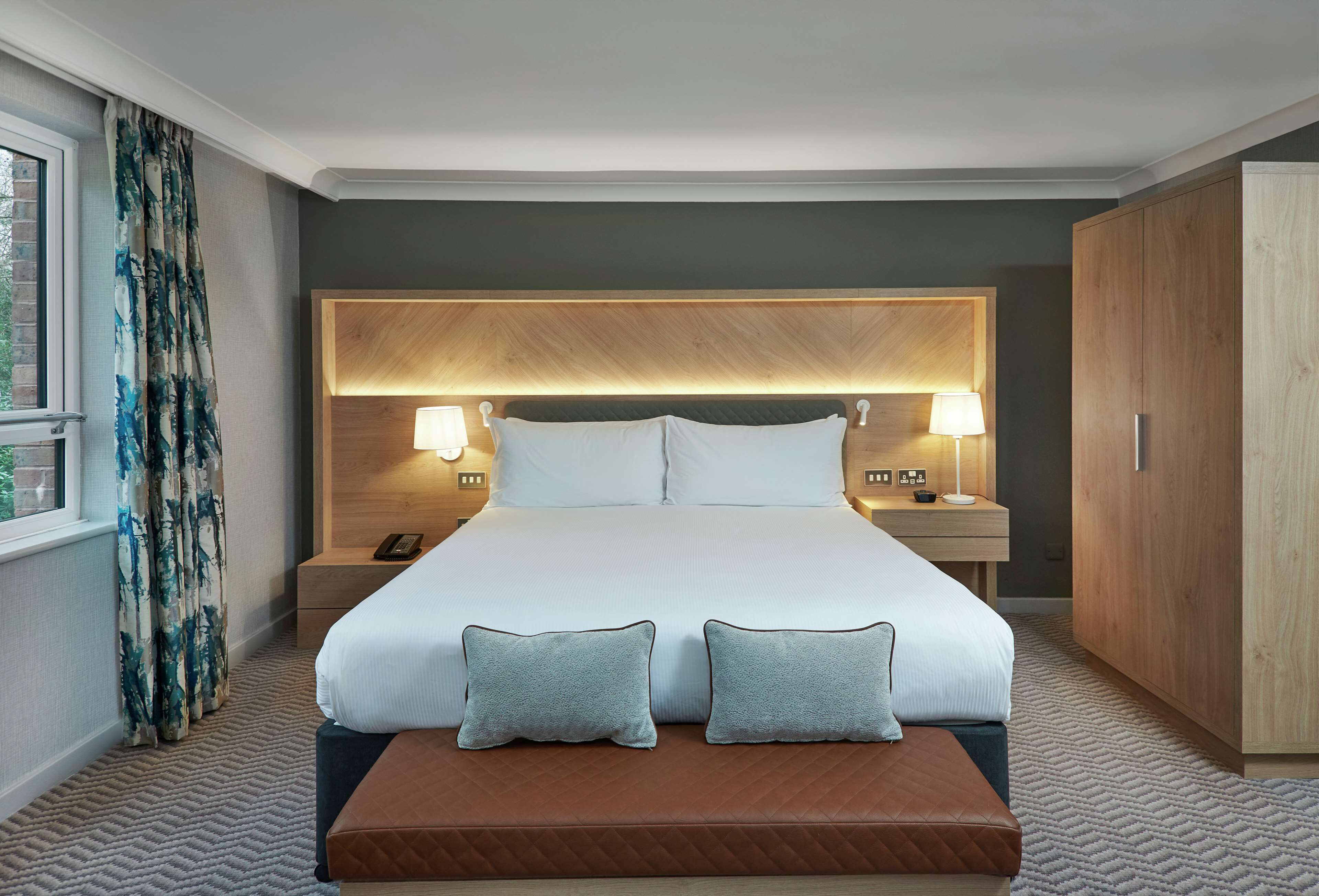 Premium bedding, in-room safe, desk, laptop workspace