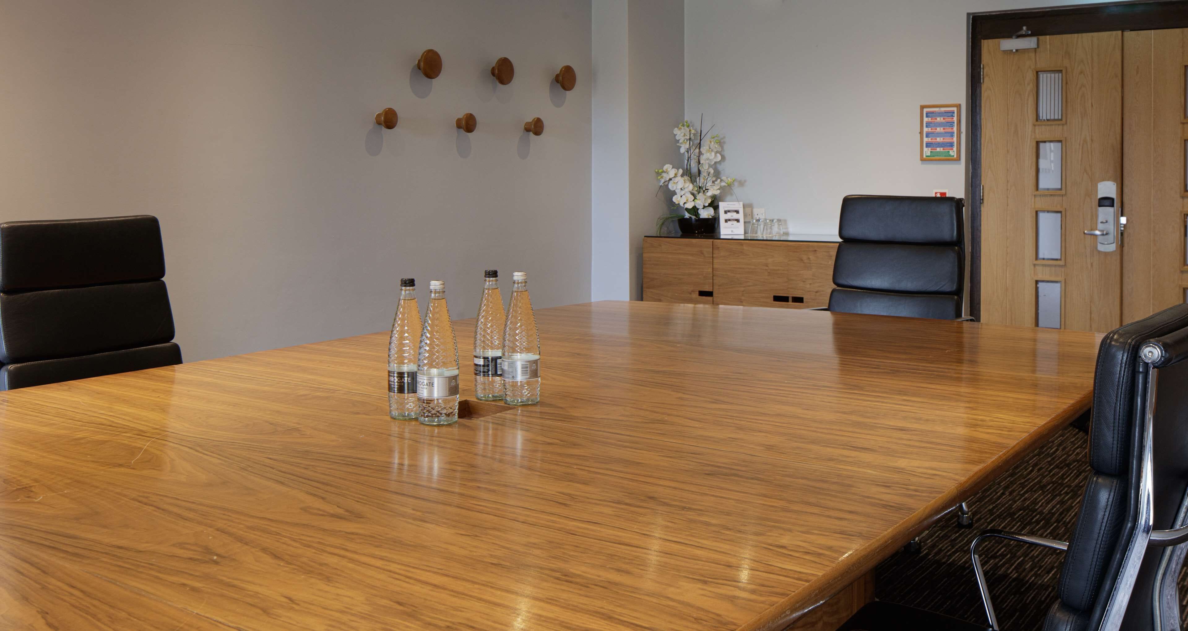 Photo - Hilton Cobham