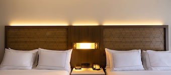DoubleTree by Hilton Tinton Falls - Eatontown