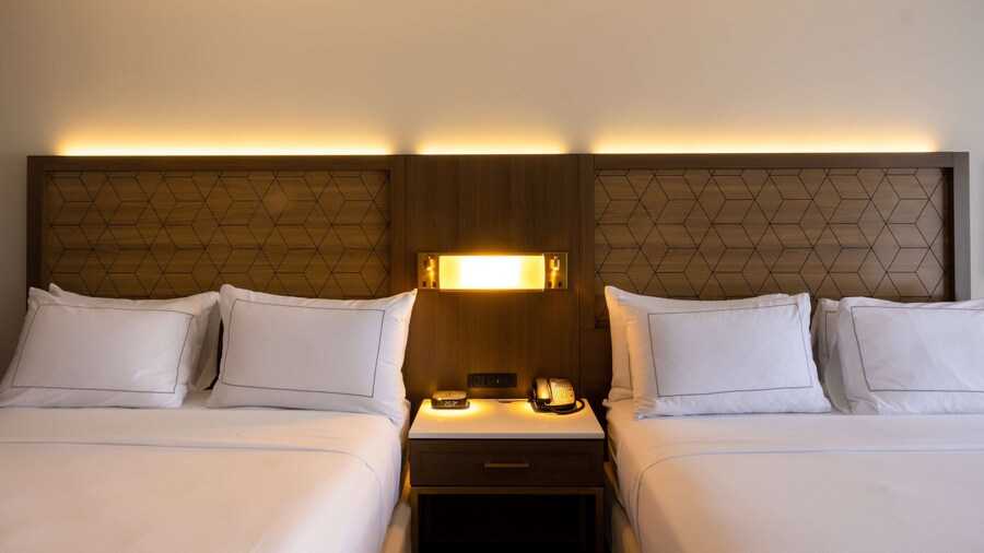 DoubleTree by Hilton Tinton Falls - Eatontown