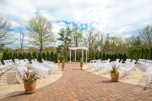 Área de bodas al aire libre