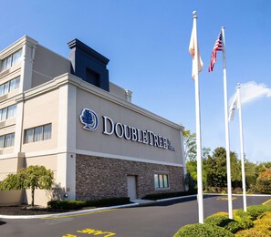 Exterior - DoubleTree by Hilton Tinton Falls - Eatontown (Tinton Falls)
