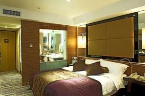 Premium bedding, minibar, in-room safe, desk