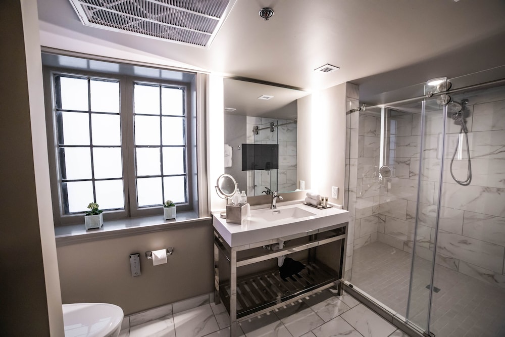 Seven Gables Inn, St. Louis West, a Tribute Portfolio Hotel by null