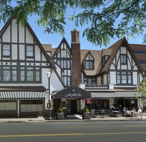 Seven Gables, St. Louis West, a Tribute Portfolio Hotel