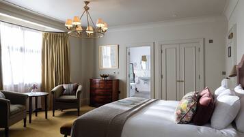 In-room safe, individually decorated, individually furnished, desk