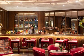 2 baaria, cocktailbaari
