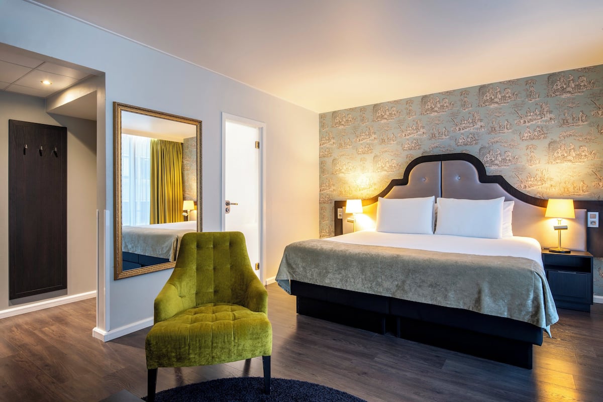 standard room (family) | 1 bedroom, premium bedding, minibar, in-room safe