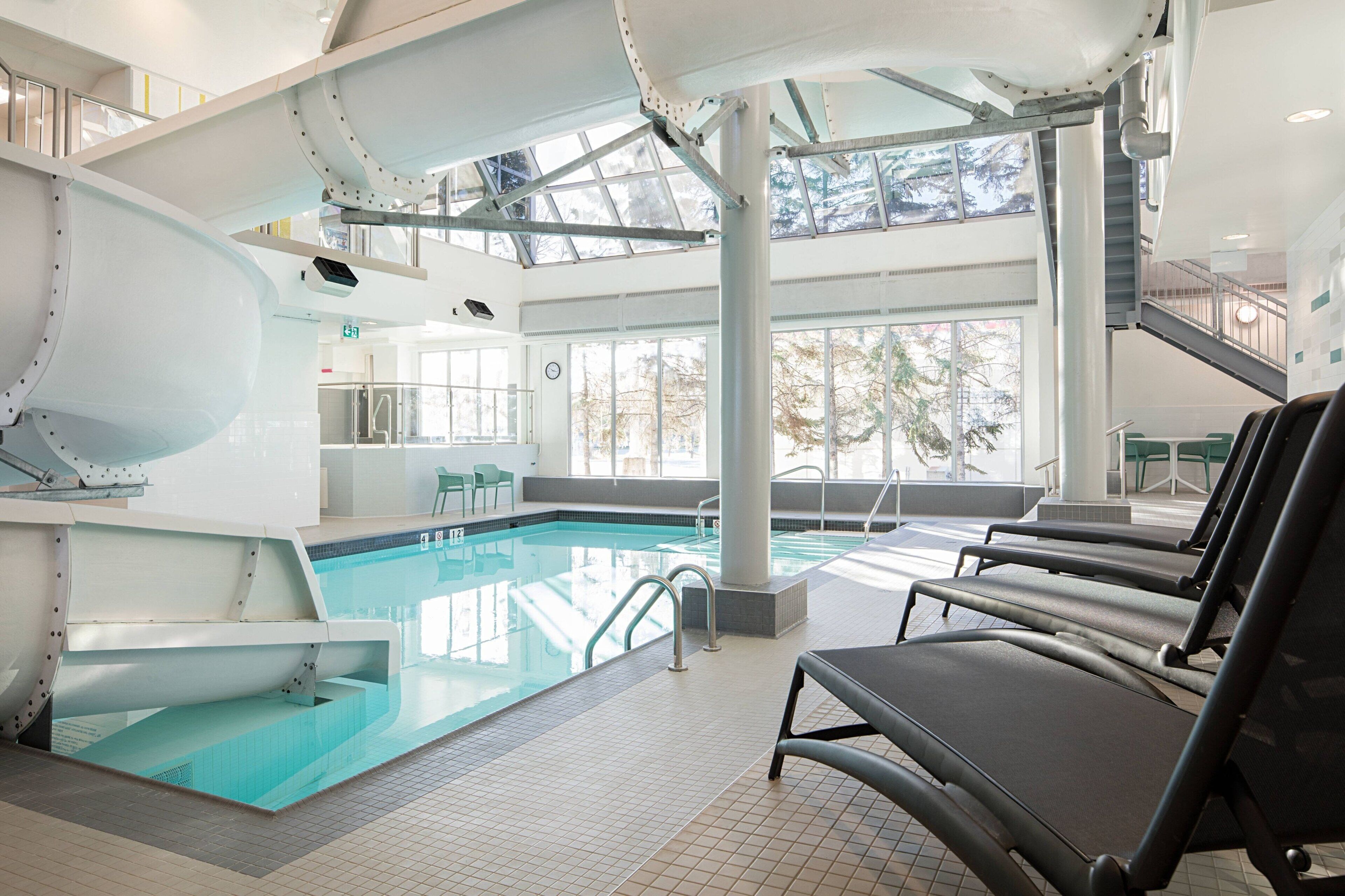 2 indoor pools, pool loungers