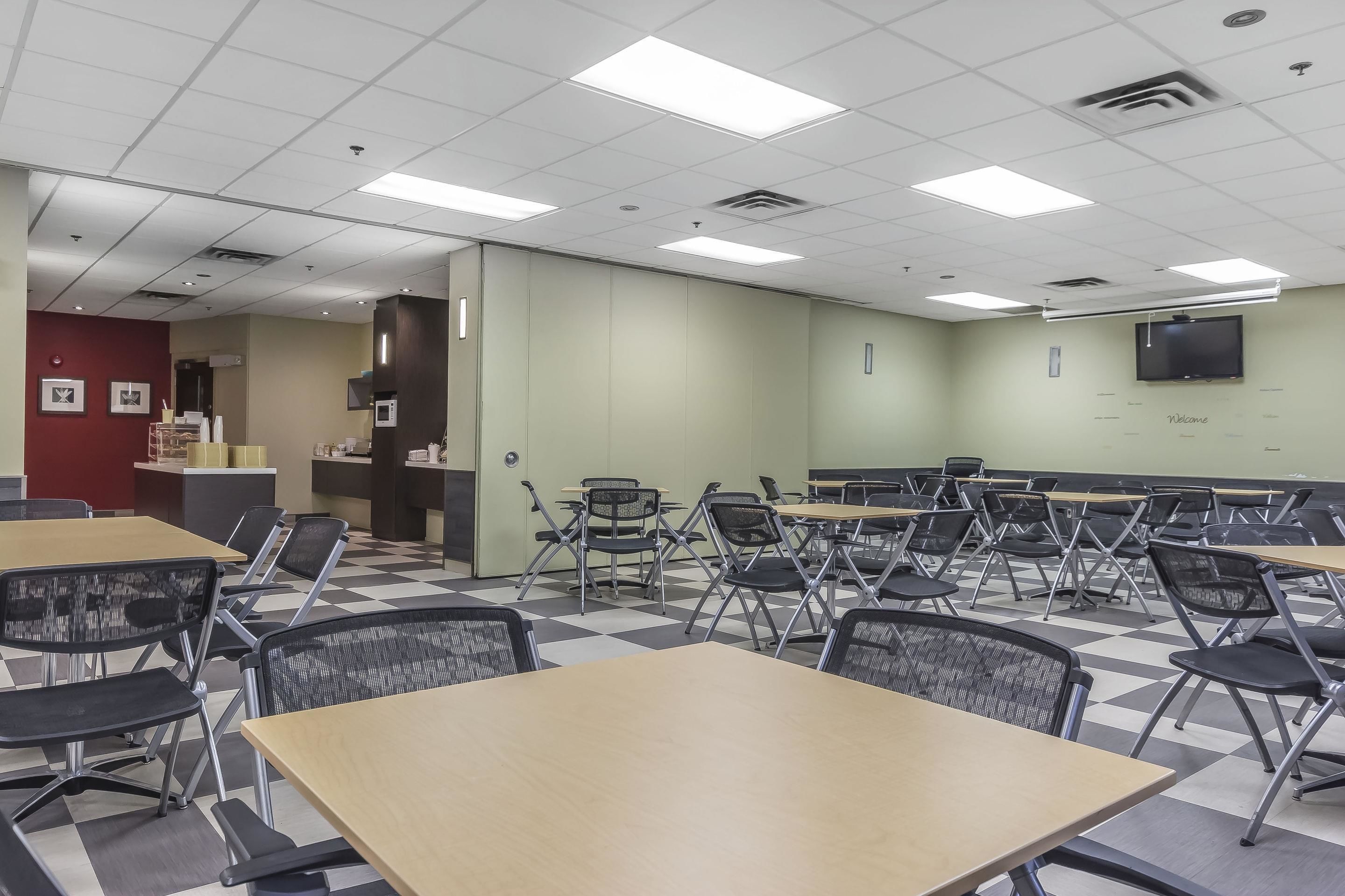 free continental breakfast