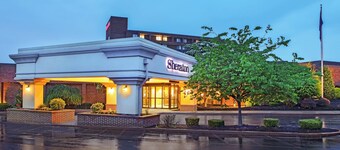 Sheraton Harrisburg Hershey Hotel