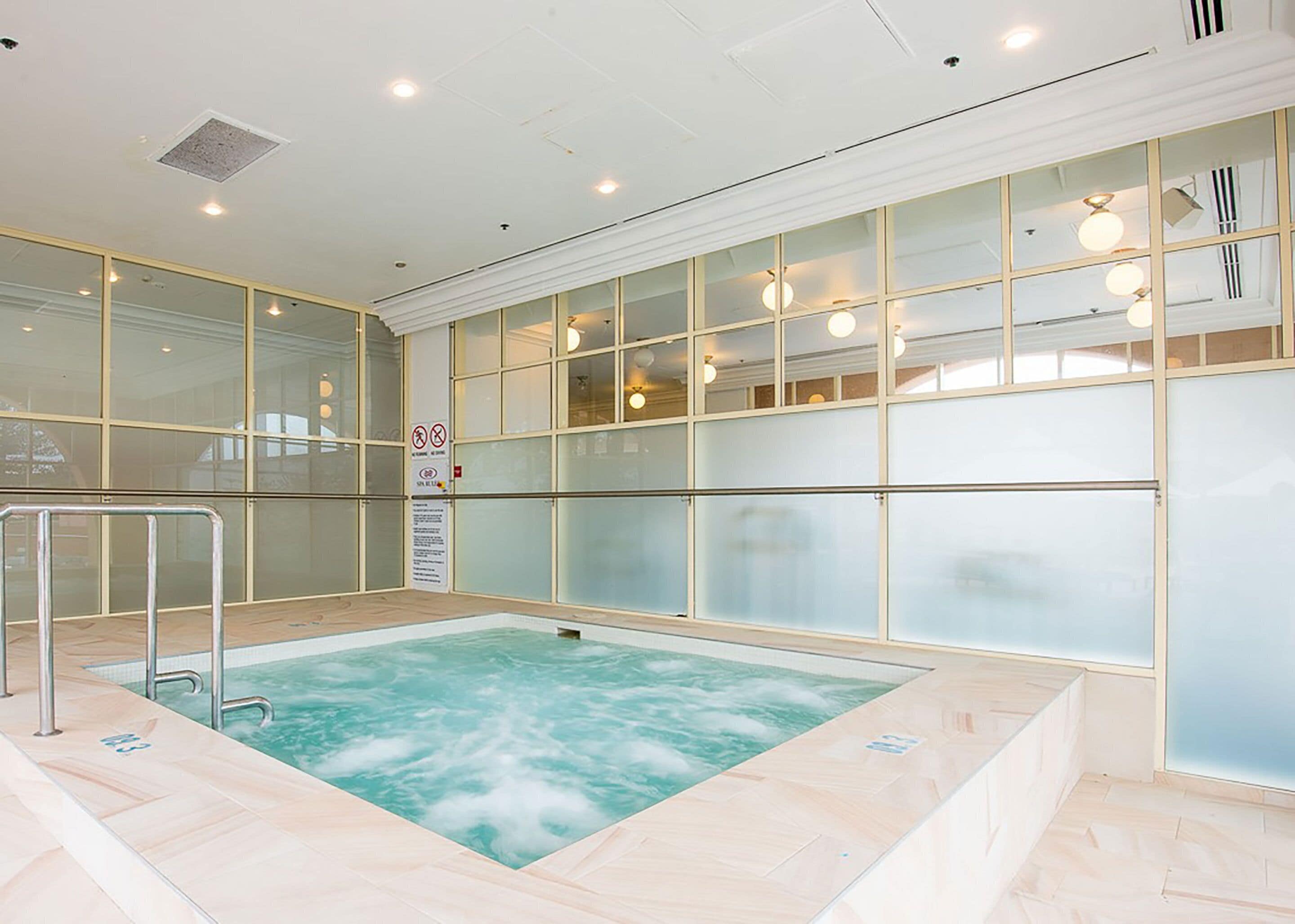 outdoor pool, pool loungers