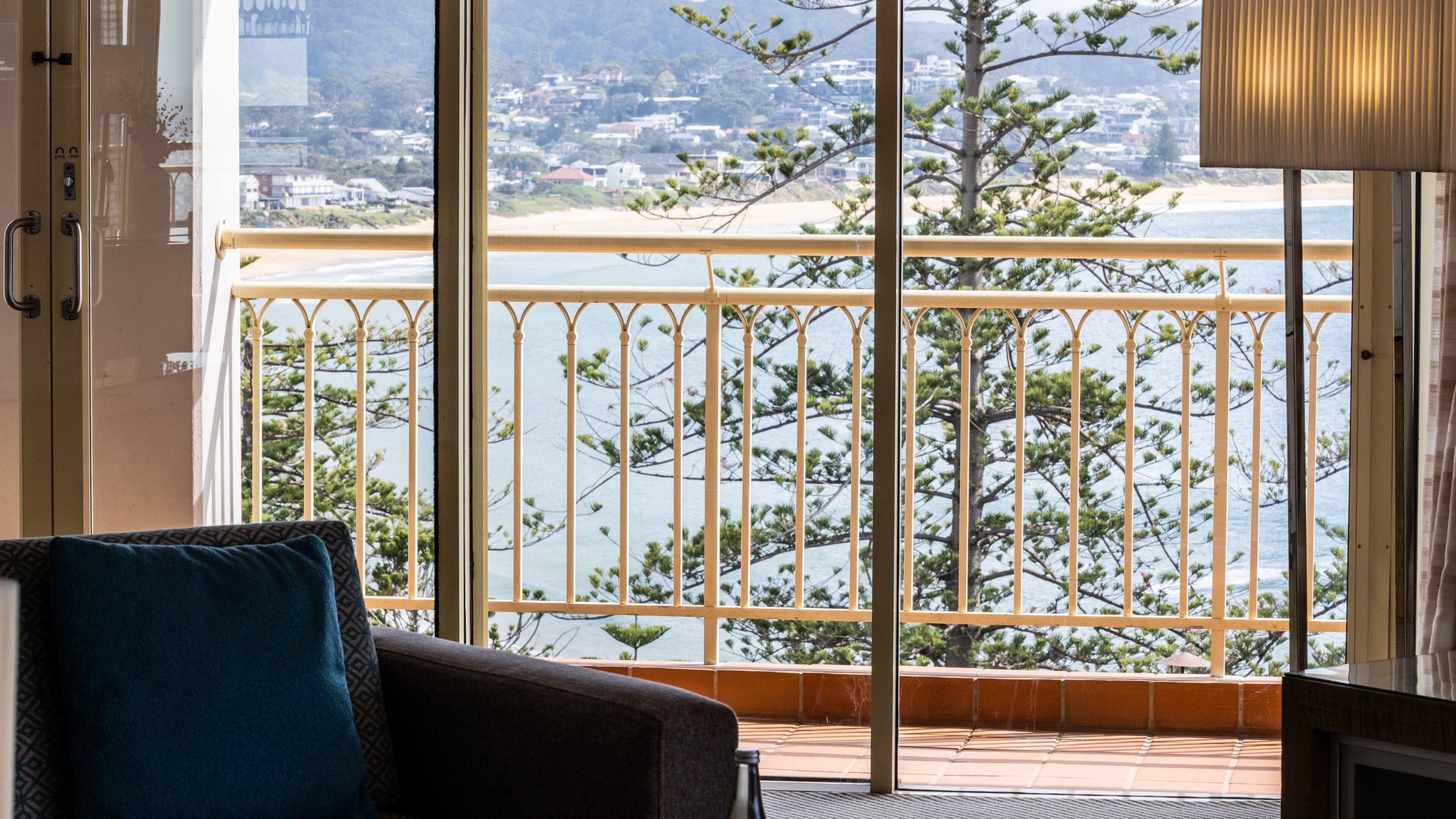 presidential suite, 1 single bed | view from room