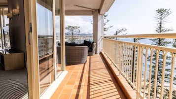 Club Suite, Club lounge access | Balcony