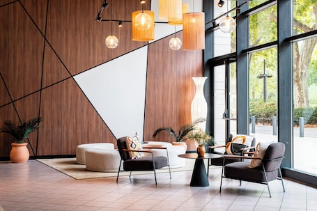 Lobby. Novotel Atria Nimes Centre