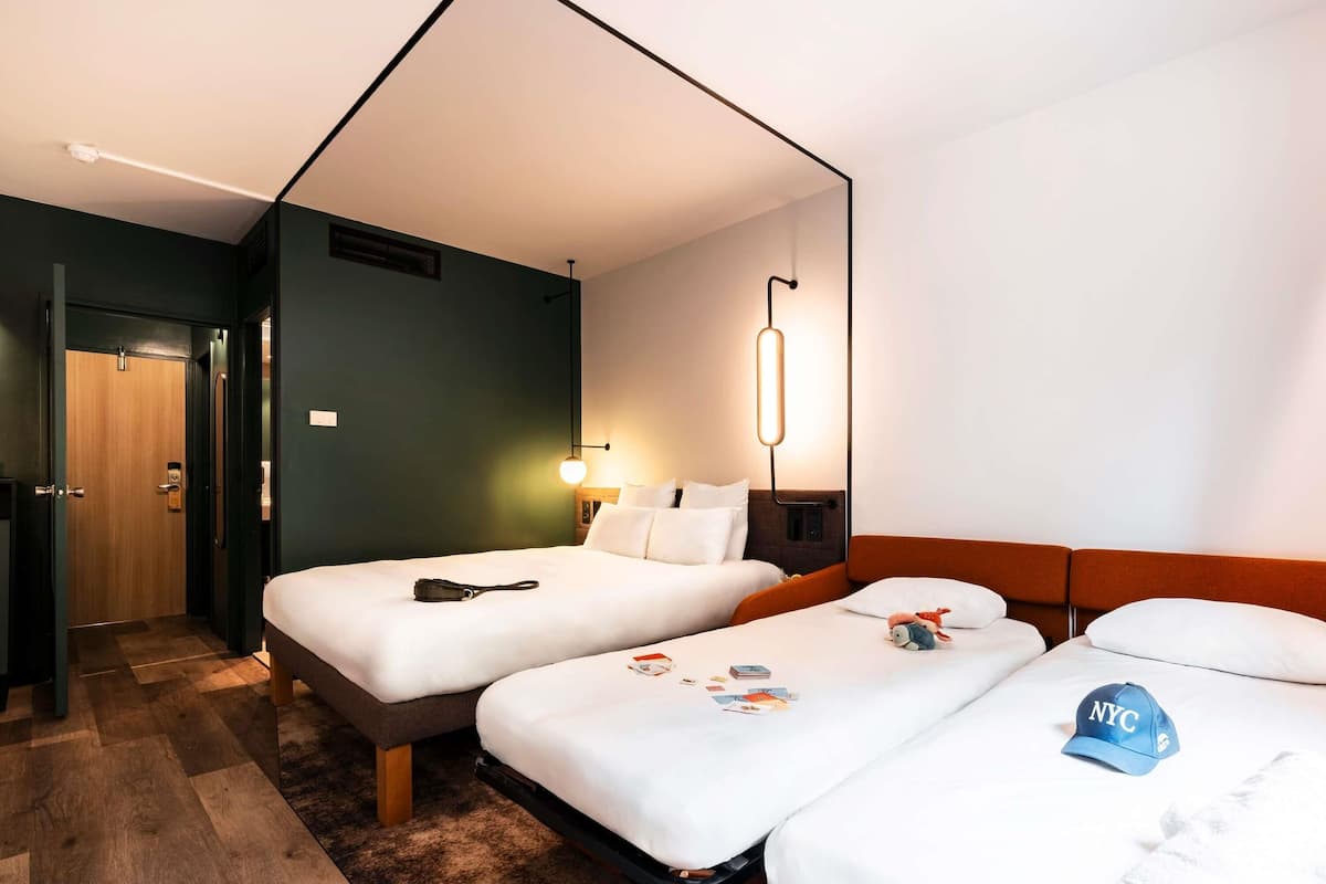 Premium bedding, memory foam beds, in-room safe, desk