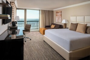 Premium bedding, in-room safe, desk, blackout curtains - The San Luis Resort, Spa & Conference Center (Galveston)