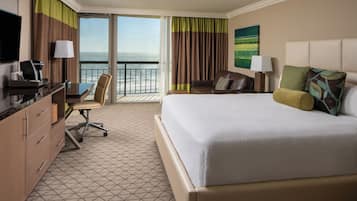 Premium bedding, in-room safe, desk, blackout drapes