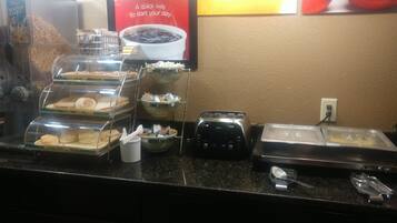 Desayuno buffet incluido todos los días