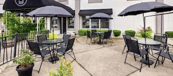 Days Inn by Wyndham Columbus East Airport