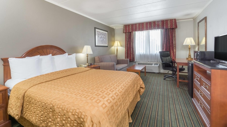 Days Inn by Wyndham Columbus East Airport