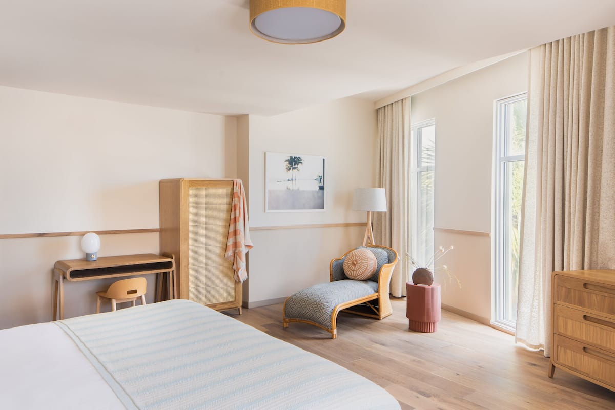 Junior Suite | Premium bedding, pillowtop beds, in-room safe, desk