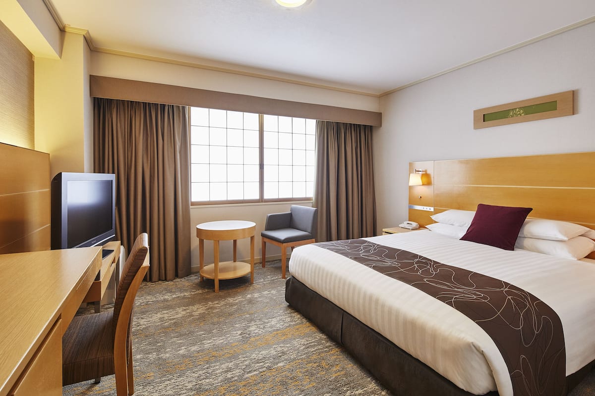 Premium bedding, down duvets, blackout curtains, soundproofing