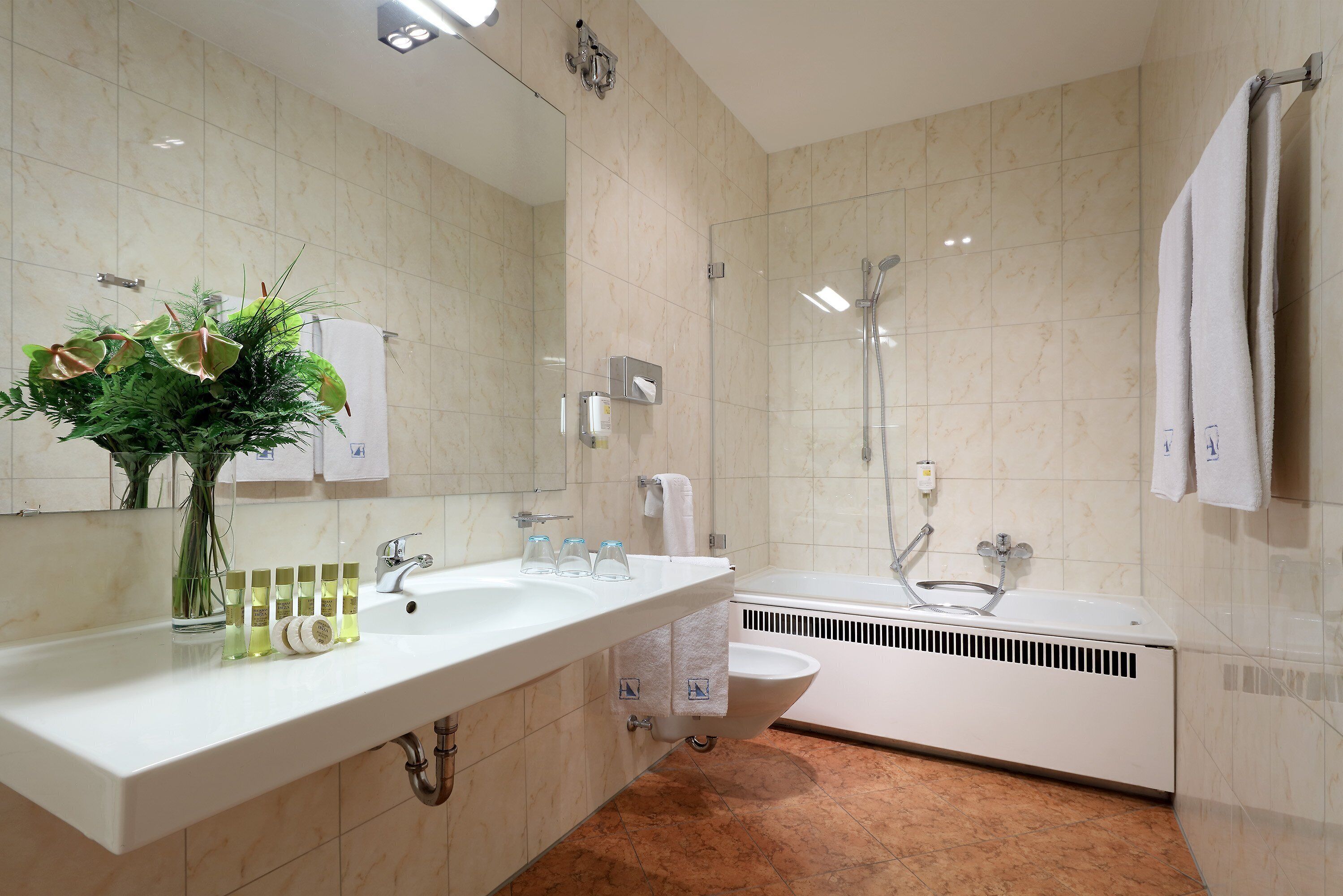 standard triple room | bathroom | eco-friendly toiletries, hair dryer, towels