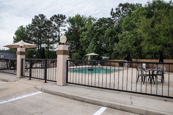 Seasonal outdoor pool, sun loungers