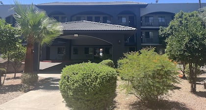 Ocotillo Apartments & Hotel