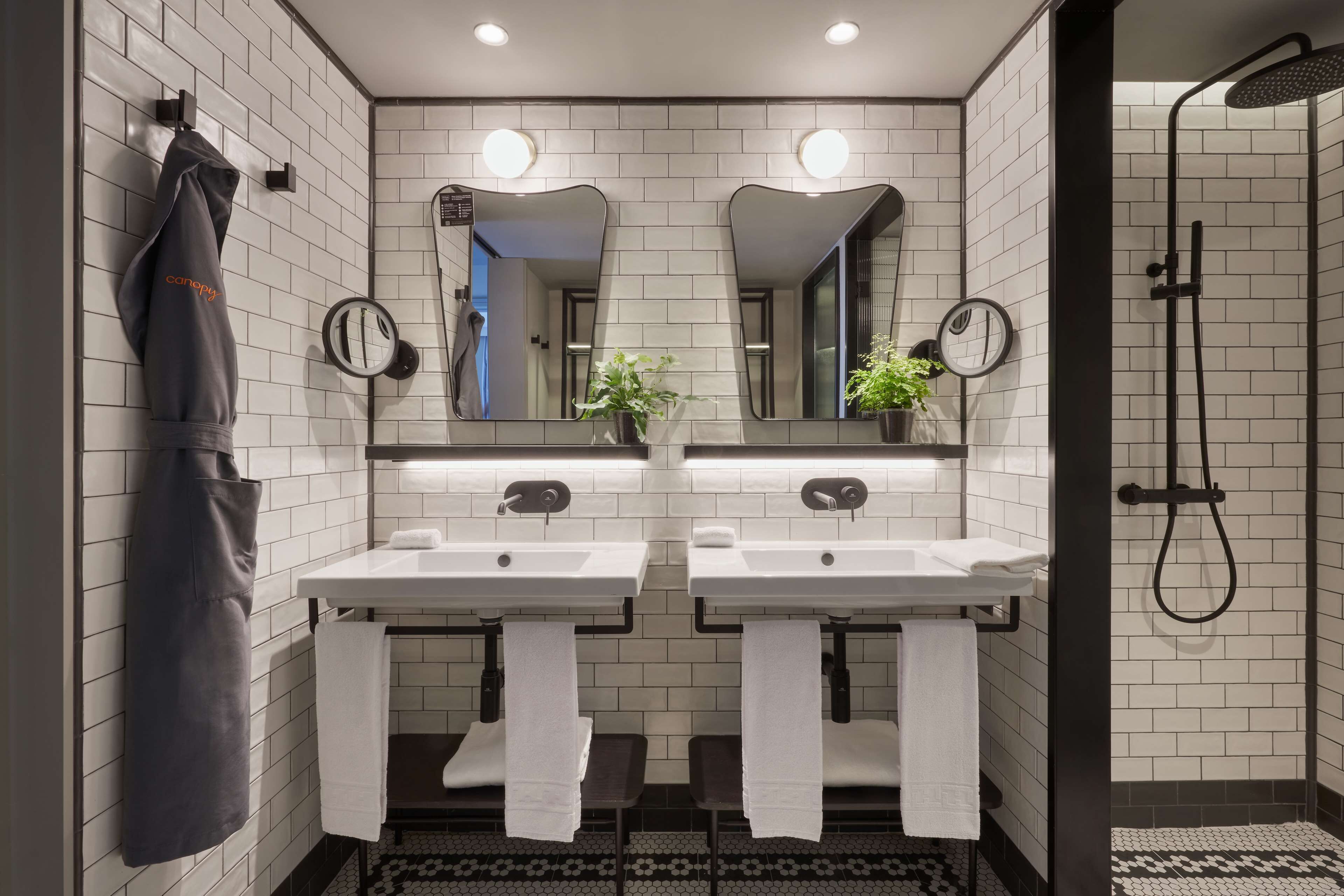 suite, 1 bedroom | bathroom shower