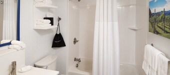 Hampton Inn Long Island / Commack