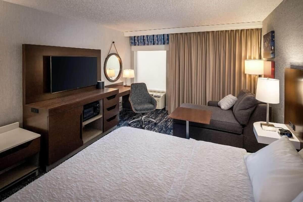 Desk, blackout curtains, iron/ironing board, free WiFi