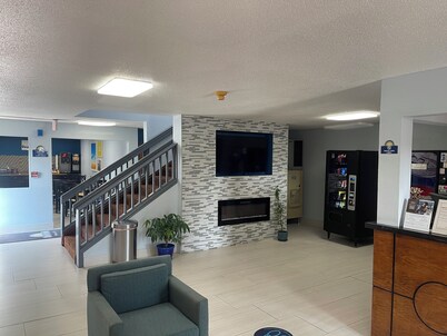 Days Inn by Wyndham Muncie -Ball State University