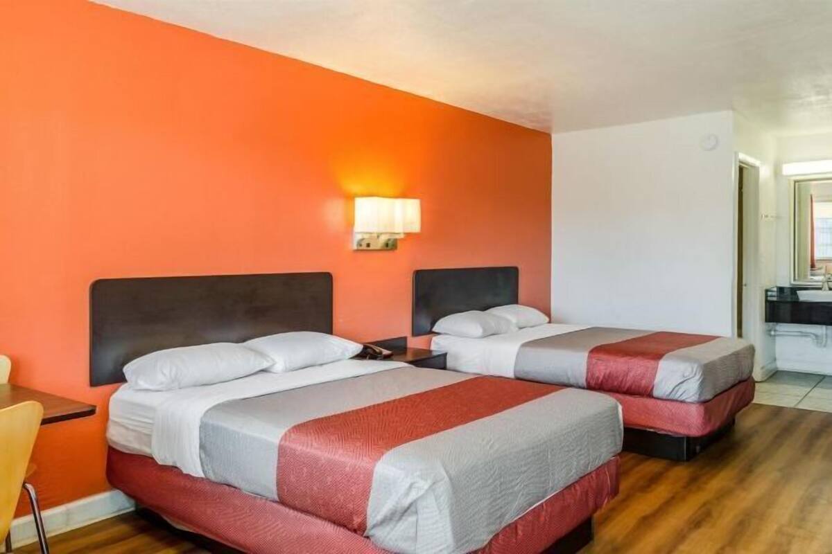 WiFi (free), alarm clocks, bed sheets