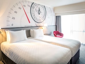 Classic Twin Room, 2 Twin Beds | In-room safe, desk, soundproofing, iron/ironing board