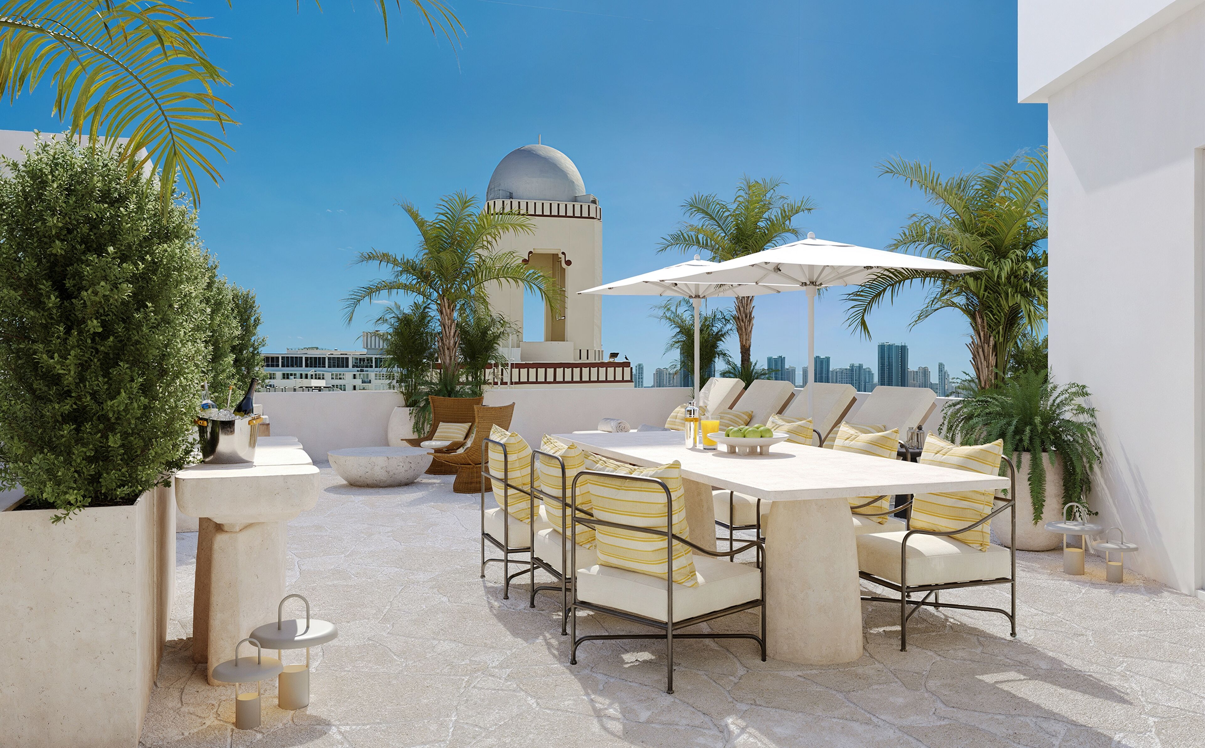 Penthouse, vista a la ciudad | Terraza o patio