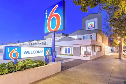 Motel 6 San Jose, CA - Convention Center