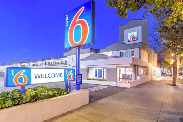 Exterior - Motel 6 San Jose, CA - Convention Center (San Jose)