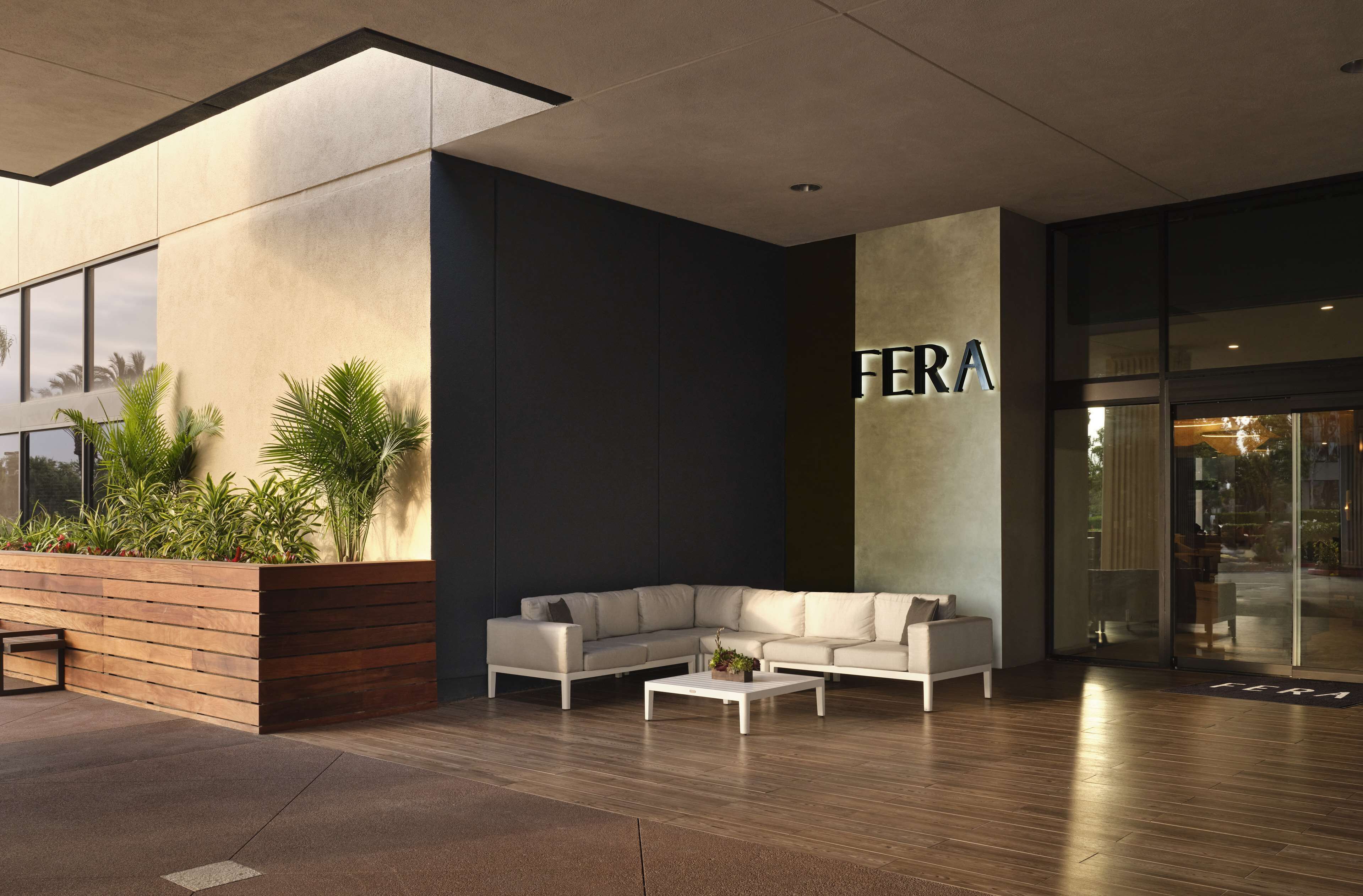 Photo - Hotel Fera Anaheim, a DoubleTree by Hilton Hotel